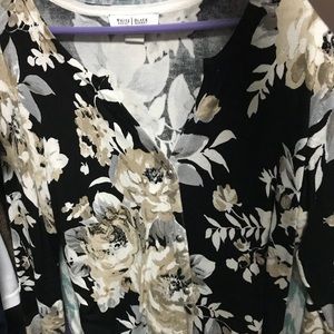 Gorgeous sweater White House black market